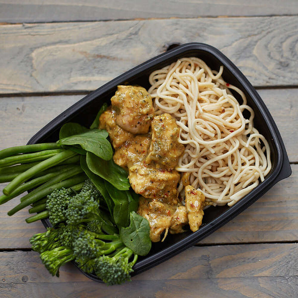 Fresh Salt and Pepper Chicken with Noodles, healthy meal prep for weight loss and muscle gain by Macro Based Diet.